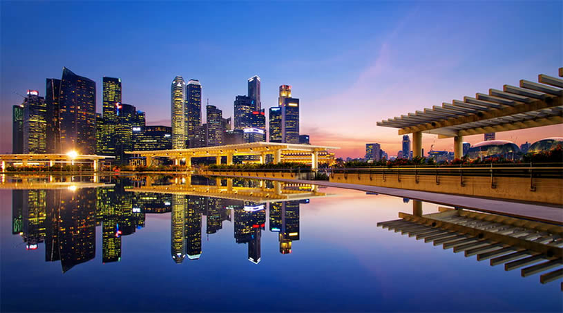 Illustration for article titled 8 Unbelievably Beautiful Cityscapes and Their Reflections